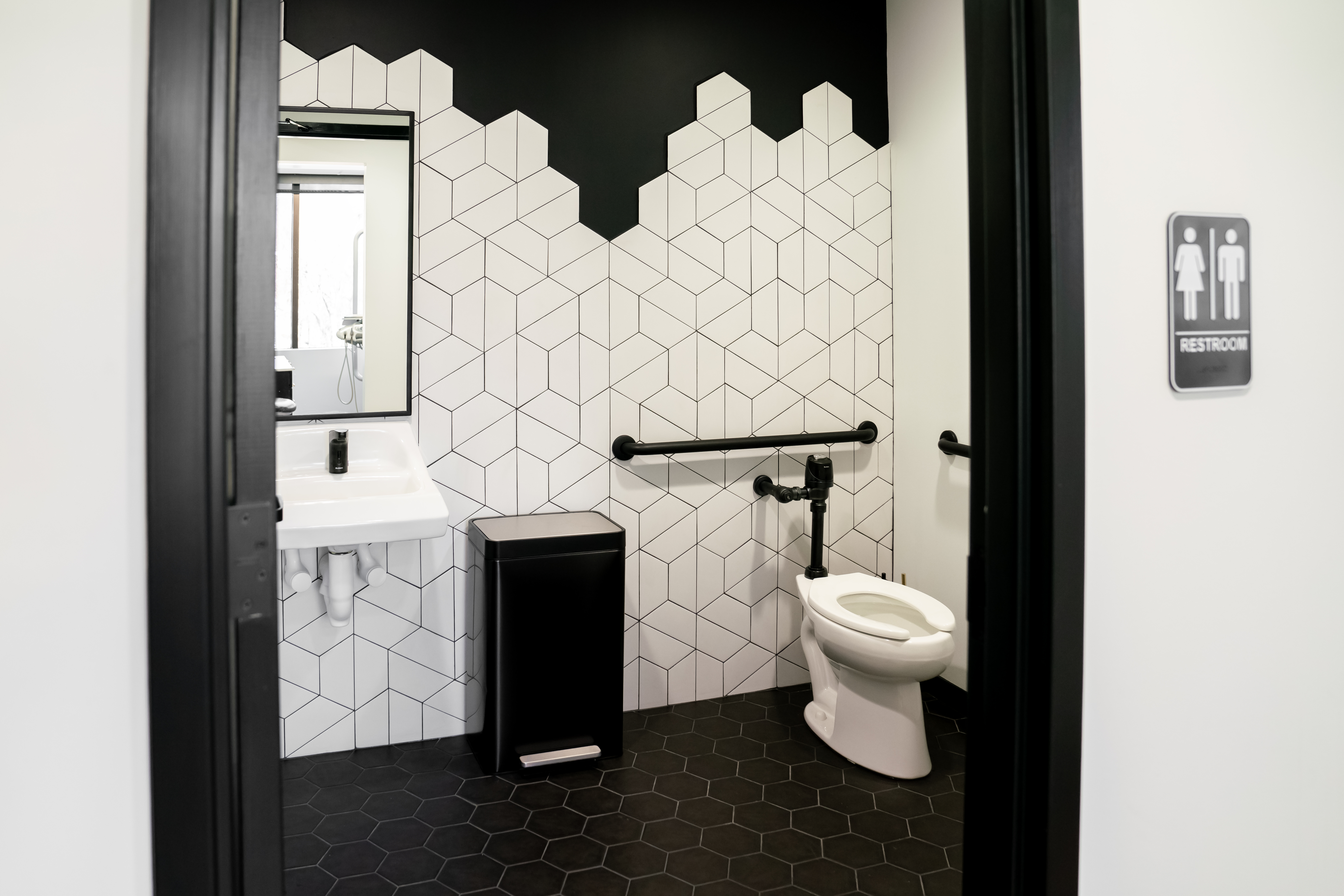 McDowell 76 Pt Bathroom